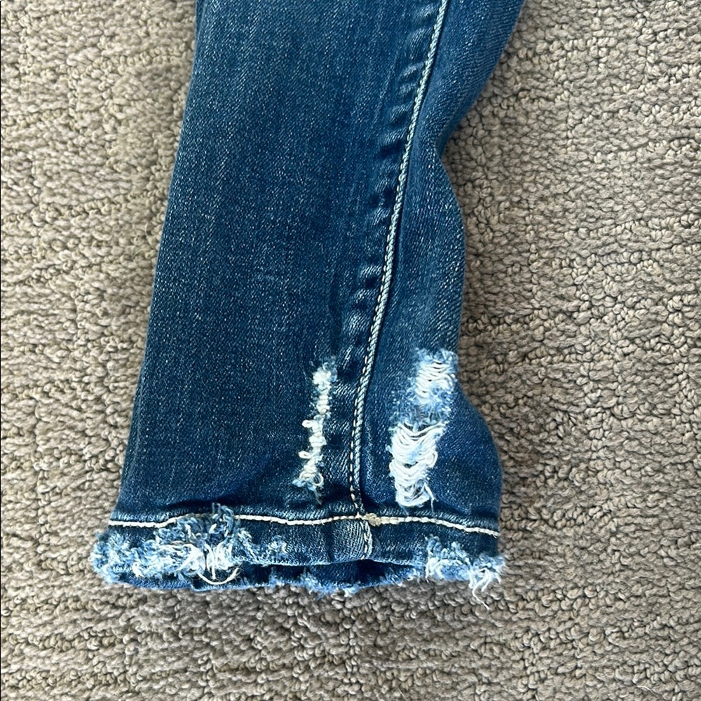 BKE Stella Stretchy Low Rise Blue Ankle Cropped Capri Jeans with Distressed Hem - Picture 10 of 10